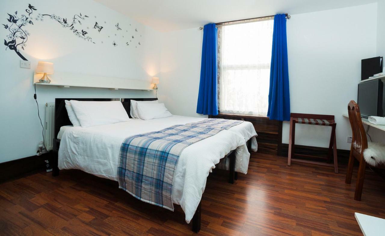 Bed & Breakfast Breeze 3*